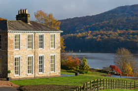 Holiday cottage by a lake.