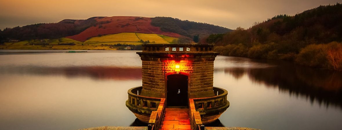 Ladybower Reservoir Derwent Valley Derbyshire Peak