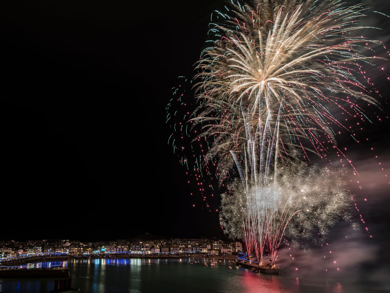 Fireworks on new years eve in St.ives 