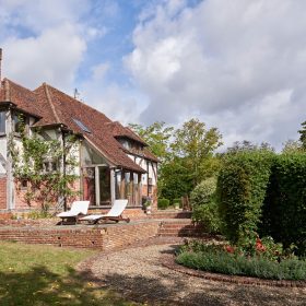 The House at Honeybridge Estate - kate & tom's Large Holiday Homes