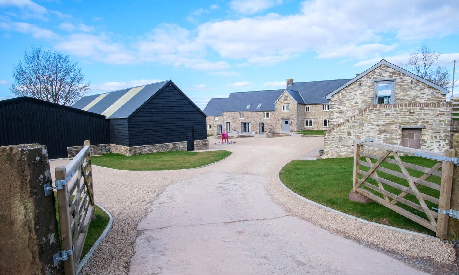  The Wholehouse - kate & tom's Large Holiday Homes