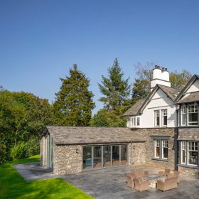 Windermere Retreat - kate & tom's Large Holiday Homes