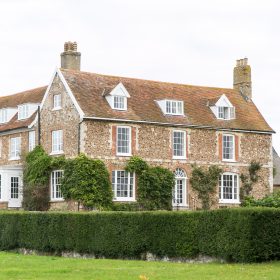 Butley Abbey Farmhouse - kate & tom's Large Holiday Homes