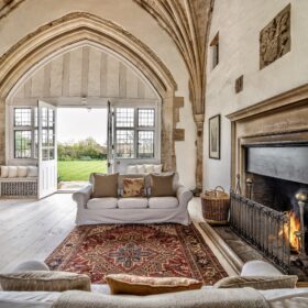  Butley Priory - kate & tom's Large Holiday Homes