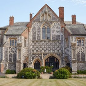 Butley Priory - kate & tom's Large Holiday Homes