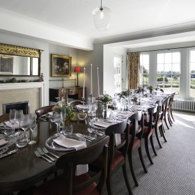 Butley Abbey Farmhouse - kate & tom's Large Holiday Homes