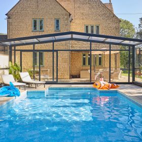 Whittington House - kate & tom's Large Holiday Homes