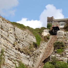  Holiday Cottages in Hastings - kate & tom's Large Holiday Homes