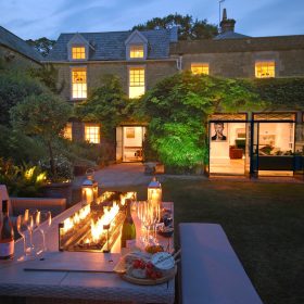  The Long House & Cottages - kate & tom's Large Holiday Homes