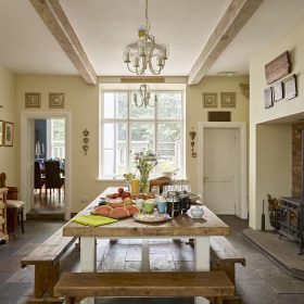  The Vicars Retreat - kate & tom's Large Holiday Homes