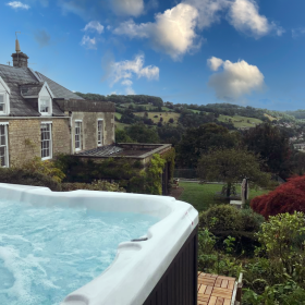  Cotswold View - kate & tom's Large Holiday Homes