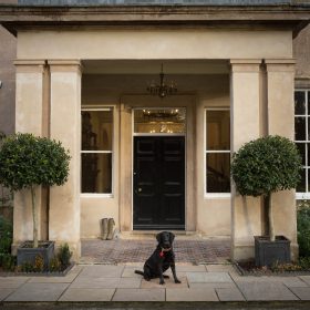 Howard Hall South Wing - kate & tom's Large Holiday Homes