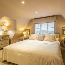 Greene Farmhouse - kate & tom's Large Holiday Homes