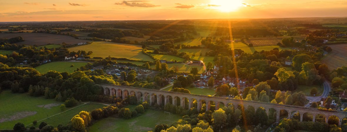 Colne - kate & tom's Large Holiday Homes