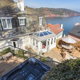 Luxury self-catering cottages in Torquay