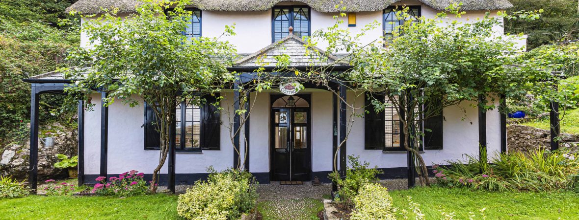 Rosette Cottage - kate & tom's Large Holiday Homes