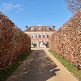 Top Hat House - kate & tom's Large Holiday Homes