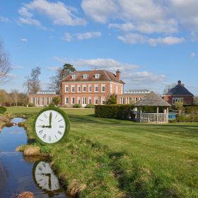 Top Hat House - kate & tom's Large Holiday Homes