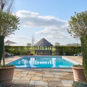  Top Hat House - kate & tom's Large Holiday Homes