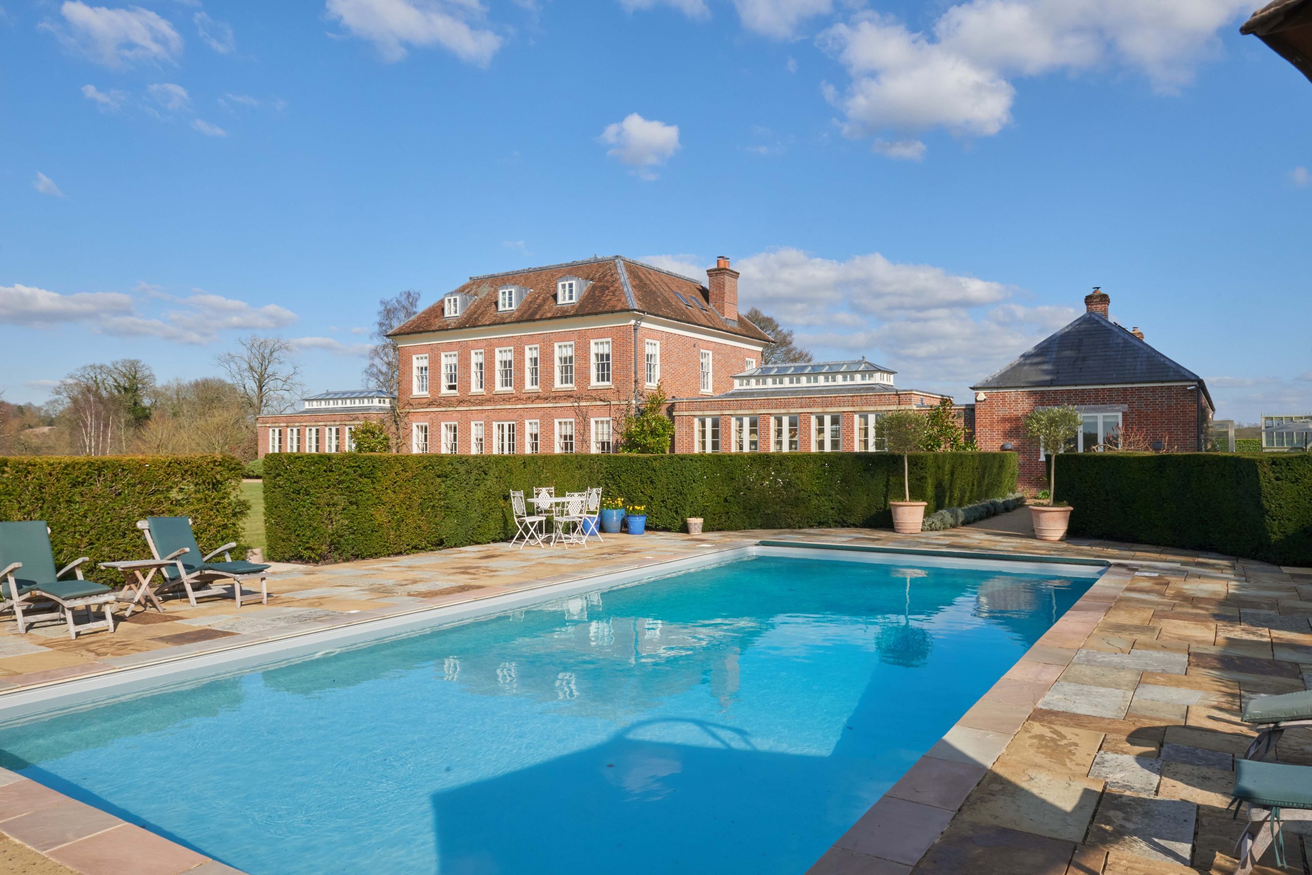 Top Hat House Kate & Tom's