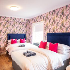 Georgian Townhouse Boutique Hotel - kate & tom's Large Holiday Homes