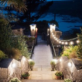 Surrounded by Sea - kate & tom's Large Holiday Homes