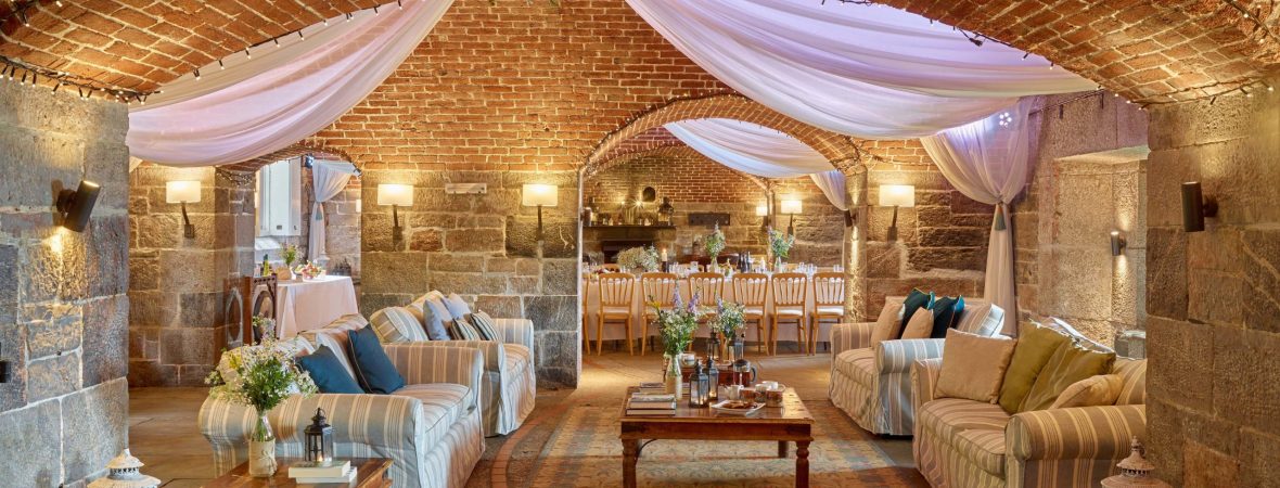 Surrounded by Sea - kate & tom's Large Holiday Homes