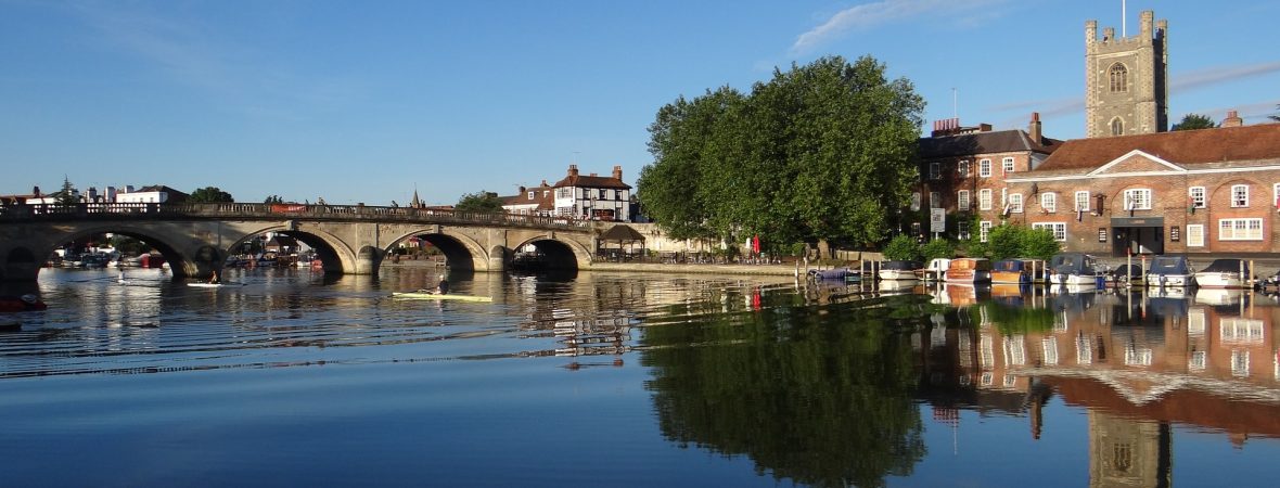 Henley on Thames - kate & tom's Large Holiday Homes