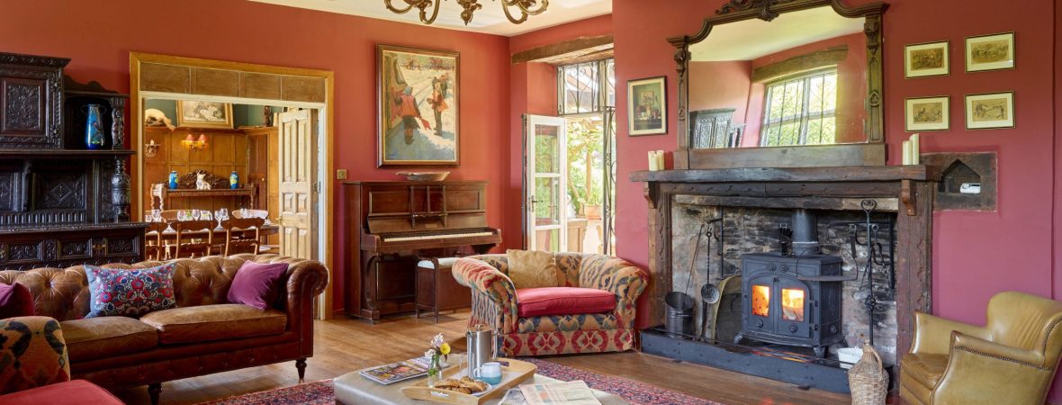 Black Mountain Farmhouse - kate & tom's Large Holiday Homes