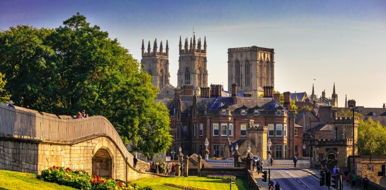 York - kate & tom's Large Holiday Homes