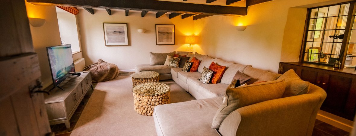 Woodland Mill - kate & tom's Large Holiday Homes