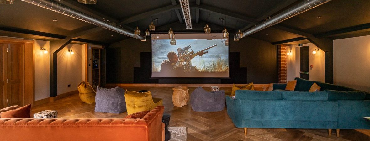 Kingfisher House - kate & tom's Large Holiday Homes