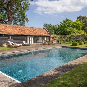  Cedar Hall - kate & tom's Large Holiday Homes