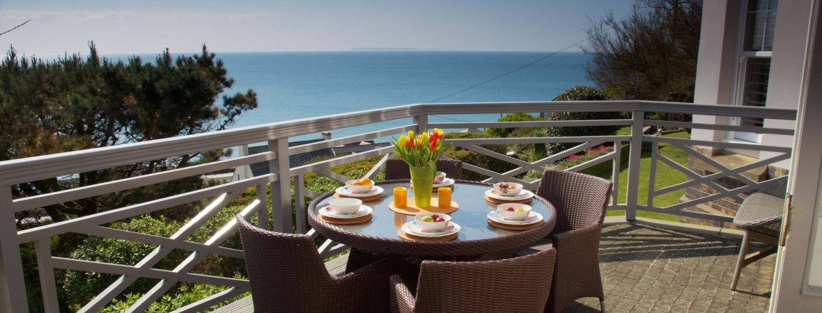 Ocean Outlook - kate & tom's Large Holiday Homes