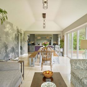  The Spy's House - kate & tom's Large Holiday Homes