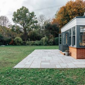 Chalk Hill House - kate & tom's Large Holiday Homes