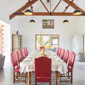 The Grain Barn - kate & tom's Large Holiday Homes