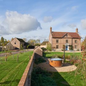  The Cyder House - kate & tom's Large Holiday Homes