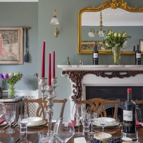 Marlborough Manor dining - kate & tom's Large Holiday Homes