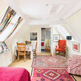 Coach House Cottages - kate & tom's Large Holiday Homes