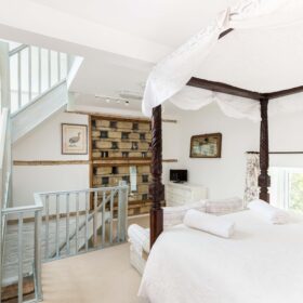 Coach House Cottages - kate & tom's Large Holiday Homes