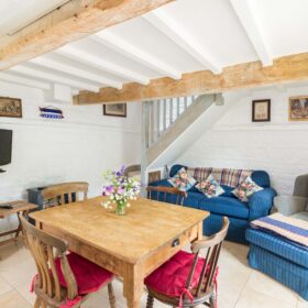 Coach House Cottages - kate & tom's Large Holiday Homes