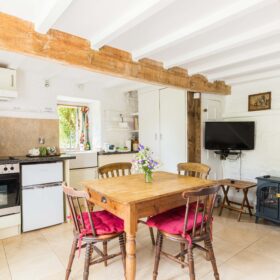 Coach House Cottages - kate & tom's Large Holiday Homes