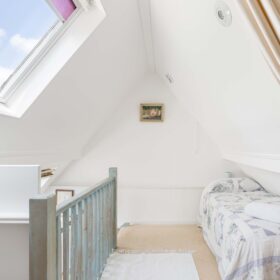 Coach House Cottages - kate & tom's Large Holiday Homes