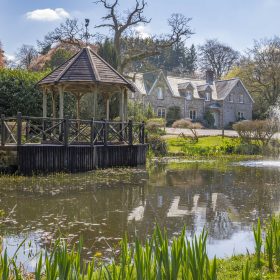 Blackdown Grange - kate & tom's Large Holiday Homes