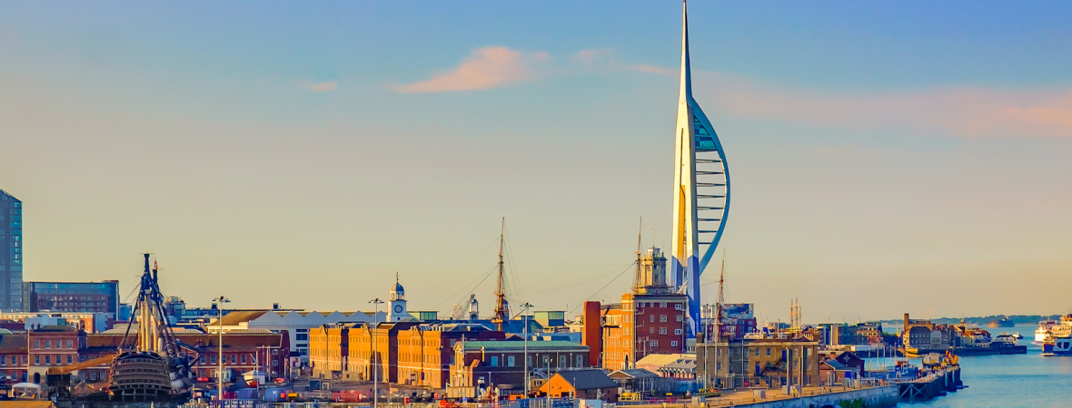 Portsmouth Spinnaker - kate & tom's Large Holiday