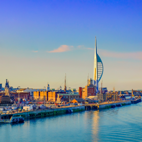 Portsmouth Spinnaker - kate & tom's Large Holiday