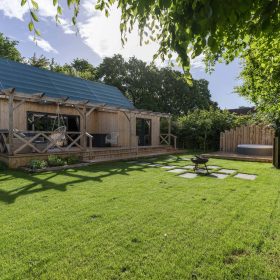 Sussex Safari - kate & tom's Large Holiday Homes