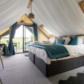 Sussex Safari - kate & tom's Large Holiday Homes