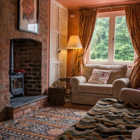 Harecroft Cottages - kate & tom's Large Holiday Homes